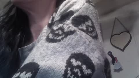 Snapshot of littlebigsquirt7945 chatting on 12-17-25, 05:57 Sady Jayne online show from 12-17-25, 05:57