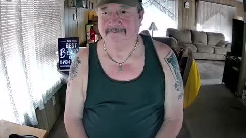 Littled83057 online show from 10-03-25, 05:43