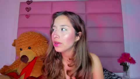 littlee_emma_ online show from 01-04-25, 03:18