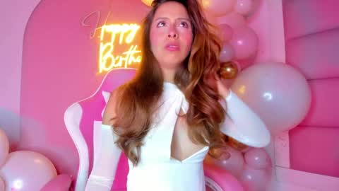 littlee_emma_ online show from 02-22-25, 09:34