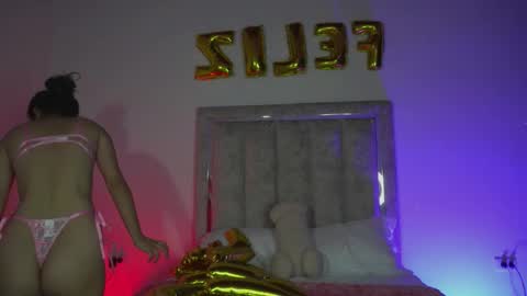 littlee_emma_ online show from 02-22-26, 04:02