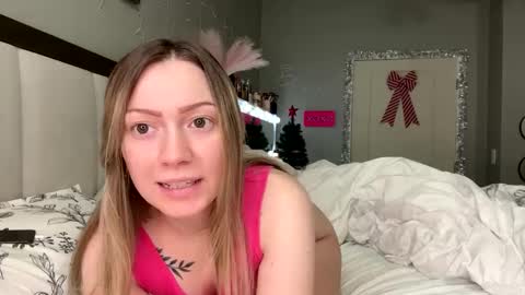 LittleMomma online show from 01-06-25, 12:57