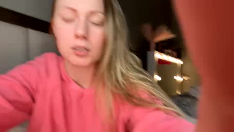 LittleMomma online show from 01-21-25, 03:10