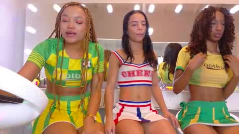   Tip us  ask our names online show from 03-11-26, 08:59