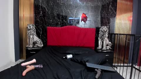 Snapshot of littlekloe_ chatting on 01-19-25, 10:17 Litllekloe online show from 01-19-25, 10:17