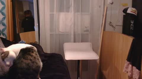 Snapshot of littleleo96 chatting on 09-09-25, 10:59 littleleo96 online show from 09-09-25, 10:59