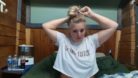 lisanixs online show from 02-21-26, 02:23