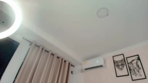 Snapshot of littlemolly_pregnant chatting on 01-31-25, 11:45 Sarahs Room online show from 01-31-25, 11:45