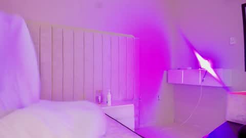 im olivia IG littleolivia01 online show from 12-03-25, 12:36