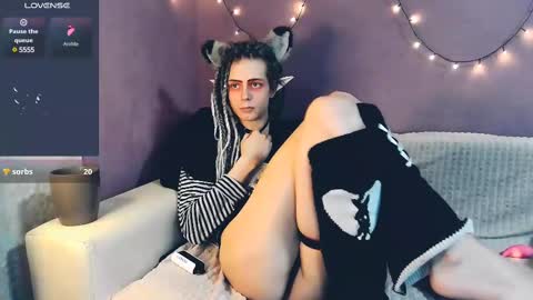 Snapshot of littlepinkcat chatting on 03-02-25, 01:15 Felix online show from 03-02-25, 01:15