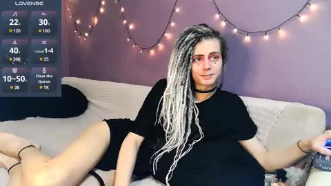 Snapshot of littlepinkcat chatting on 03-09-25, 06:11 Felix online show from 03-09-25, 06:11