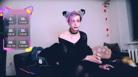 Snapshot of littlepinkcat chatting on 05-19-26, 06:36 Felix online show from 05-19-26, 06:36