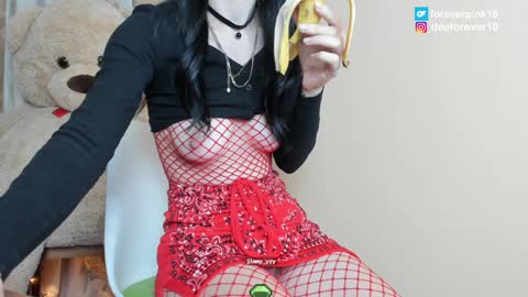 Snapshot of littlepinky77 chatting on 01-31-25, 01:45 Pinky online show from 01-31-25, 01:45