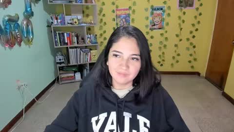 Mia  Wednesday to Sunday 730 am to 1030 am Colombian Hour D online show from 01-27-25, 12:54