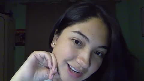 Mia  Wednesday to Sunday 730 am to 1030 am Colombian Hour D online show from 09-29-25, 02:06