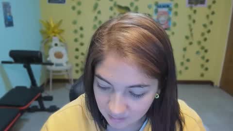 Mia  Wednesday to Sunday 730 am to 1030 am Colombian Hour D online show from 01-17-26, 06:22