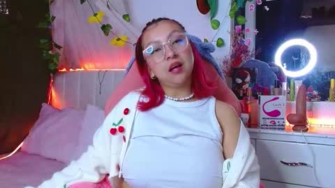 Ruby Rouse online show from 10-15-25, 06:13