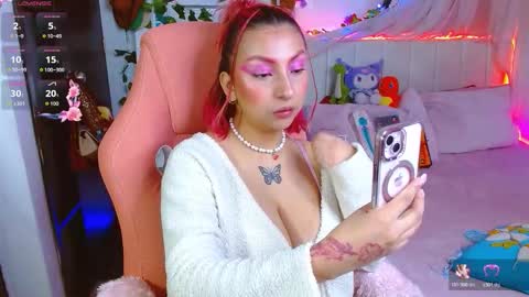 Snapshot of littlerouse_ chatting on 02-21-26, 08:37 Ruby Rouse online show from 02-21-26, 08:37