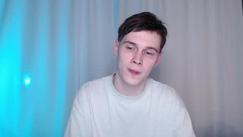 Sonnenschein online show from 03-08-25, 01:28