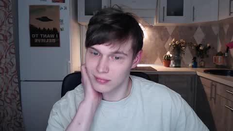 Snapshot of littlesadcabbage chatting on 04-09-26, 08:25 Sonnenschein online show from 04-09-26, 08:25