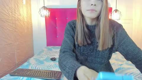 Snapshot of littlesophiie_ chatting on 02-20-25, 10:16 littlesophiie_ online show from 02-20-25, 10:16