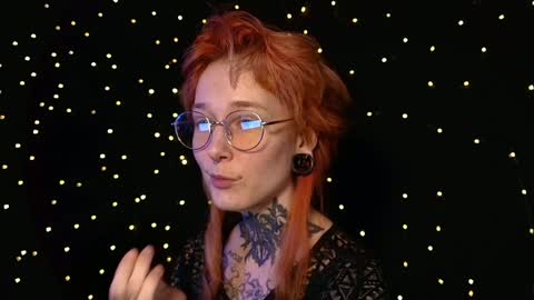 Snapshot of littlespacemouse chatting on 02-07-25, 11:01 Niki  free tg channel with some photos gifs and info about streams  online show from 02-07-25, 11:01