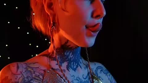 Snapshot of littlespacemouse chatting on 02-10-25, 01:35 Niki  free tg channel with some photos gifs and info about streams  online show from 02-10-25, 01:35