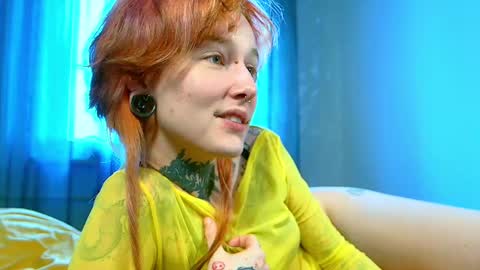 Snapshot of littlespacemouse chatting on 02-12-25, 10:56 Niki  free tg channel with some photos gifs and info about streams  online show from 02-12-25, 10:56