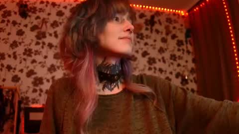 Snapshot of littlespacemouse chatting on 09-12-25, 10:21 Niki  free tg channel with some photos gifs and info about streams  online show from 09-12-25, 10:21