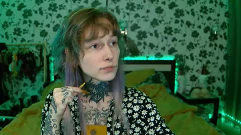 Snapshot of littlespacemouse chatting on 09-15-25, 05:35 Niki  free tg channel with some photos gifs and info about streams  online show from 09-15-25, 05:35