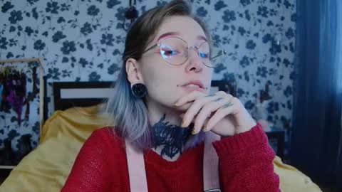 Snapshot of littlespacemouse chatting on 10-01-25, 06:41 Niki  free tg channel with some photos gifs and info about streams  online show from 10-01-25, 06:41