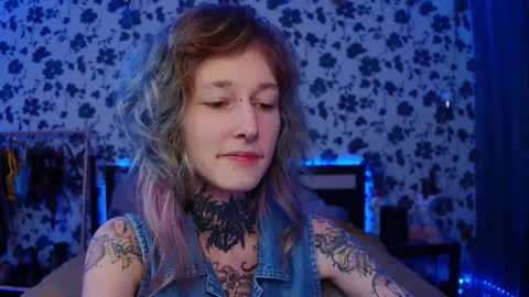 Snapshot of littlespacemouse chatting on 10-08-25, 01:42 Niki  free tg channel with some photos gifs and info about streams  online show from 10-08-25, 01:42