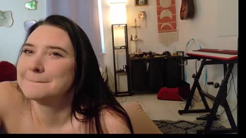 Snapshot of littlesub_e chatting on 10-21-25, 12:39 Eliza online show from 10-21-25, 12:39