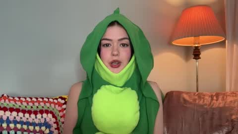 Little Sugar Pea  online show from 01-08-25, 12:17