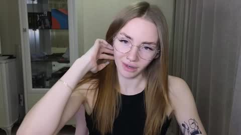 Snapshot of littlevildevil chatting on 12-02-24, 04:09 Eliana online show from 12-02-24, 04:09