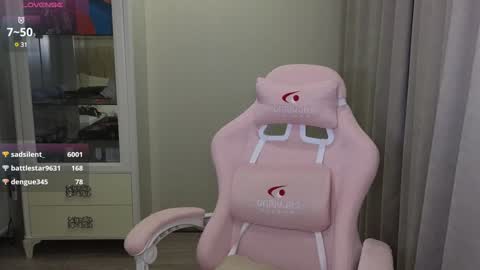 Snapshot of littlevildevil chatting on 12-03-24, 04:39 Eliana online show from 12-03-24, 04:39