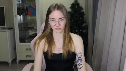 Snapshot of littlevildevil chatting on 12-26-24, 02:16 Eliana online show from 12-26-24, 02:16