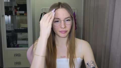 Snapshot of littlevildevil chatting on 01-23-25, 11:26 Eliana online show from 01-23-25, 11:26