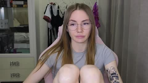 Snapshot of littlevildevil chatting on 01-27-25, 02:57 Eliana online show from 01-27-25, 02:57