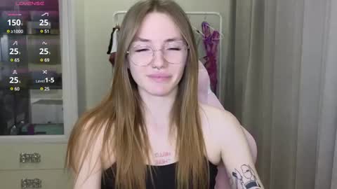 Snapshot of littlevildevil chatting on 03-01-25, 02:23 Eliana online show from 03-01-25, 02:23