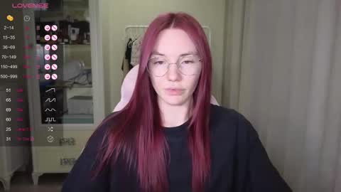 Snapshot of littlevildevil chatting on 09-14-25, 11:09 Eliana online show from 09-14-25, 11:09