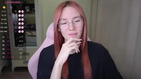 Snapshot of littlevildevil chatting on 10-15-25, 10:59 Eliana online show from 10-15-25, 10:59