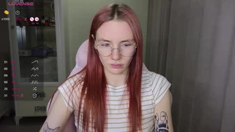 Snapshot of littlevildevil chatting on 11-05-25, 10:59 Eliana online show from 11-05-25, 10:59