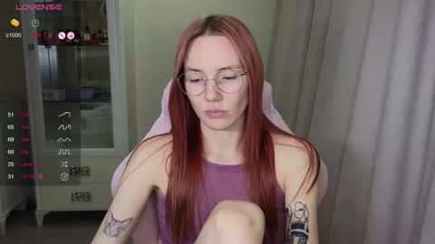 Snapshot of littlevildevil chatting on 11-07-25, 10:59 Eliana online show from 11-07-25, 10:59