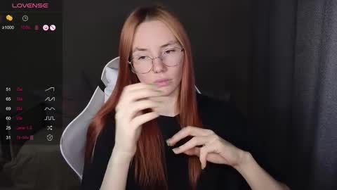 Snapshot of littlevildevil chatting on 11-18-25, 10:31 Eliana online show from 11-18-25, 10:31