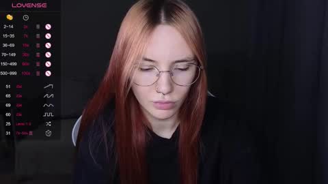 Snapshot of littlevildevil chatting on 11-23-25, 10:59 Eliana online show from 11-23-25, 10:59