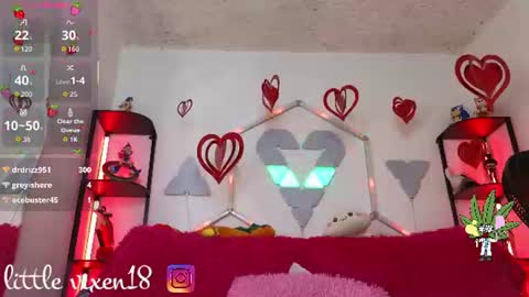 Snapshot of littlevixen18 chatting on 06-18-26, 09:14 littlevixen18 online show from 06-18-26, 09:14