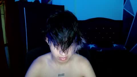 Snapshot of littlextrem chatting on 09-23-25, 02:03 Eros online show from 09-23-25, 02:03