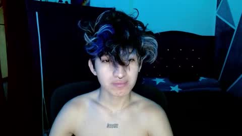 Snapshot of littlextrem chatting on 10-14-25, 03:29 Eros online show from 10-14-25, 03:29