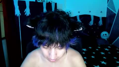 Eros online show from 10-31-25, 04:57